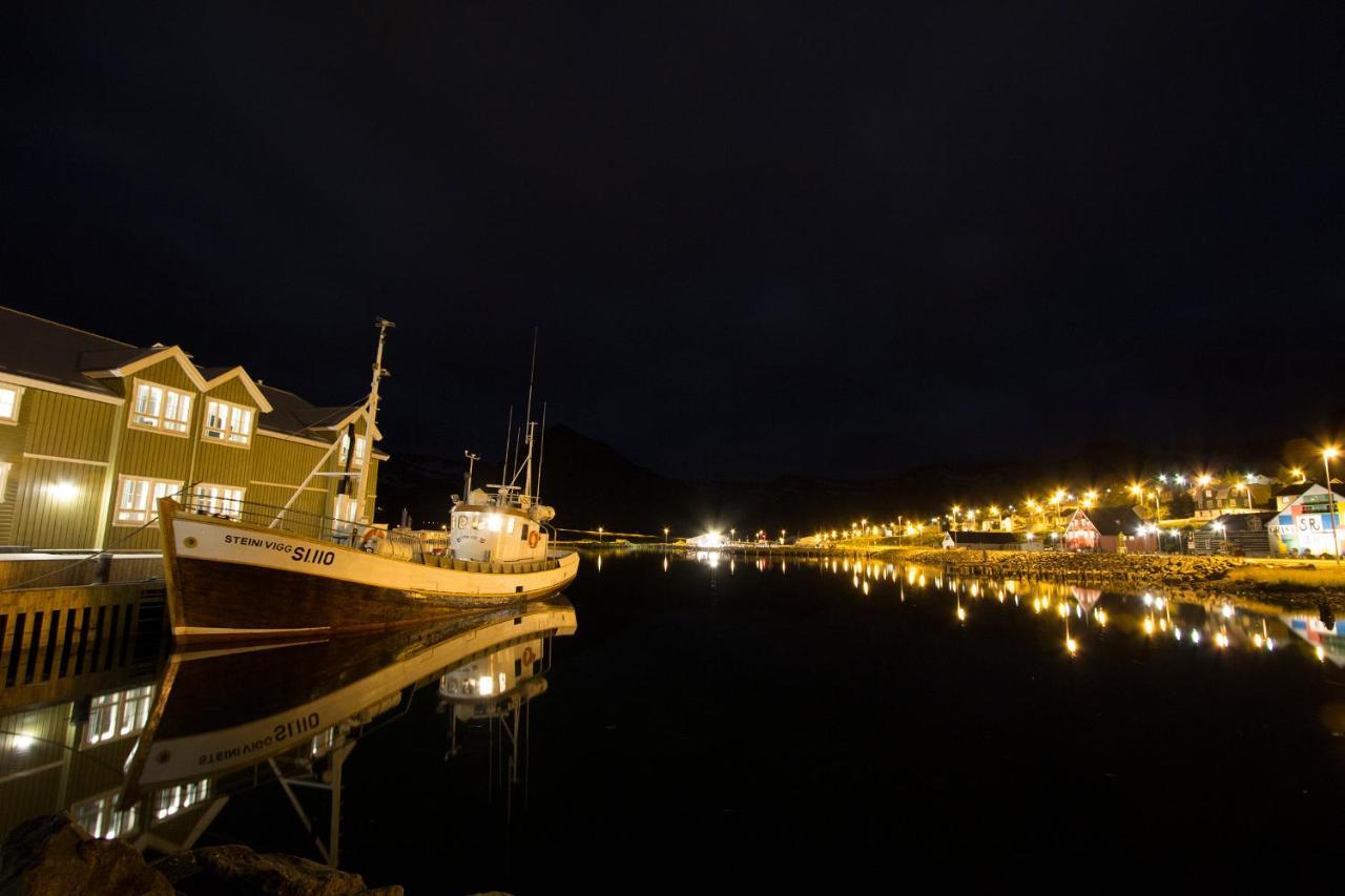Siglo Hotel Siglufjordur Esterno foto